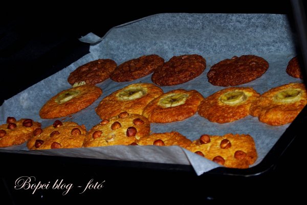 Házi keksz-teszt: a kókuszos-mogyorós, a vaníliás-banános és a nagyoncsokis keksz.