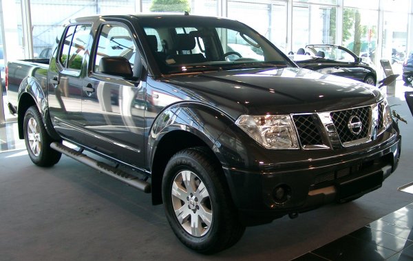 Nissan_Navara_front_20070518